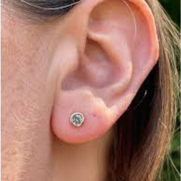 2 ct Round Brilliant Cut Diamond Bezel Set Solitaire Stud Earrings - Picture 10 of 16